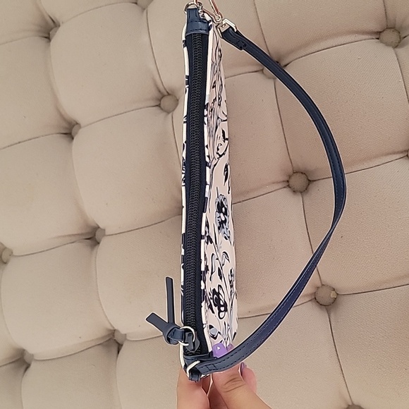 Vera Bradley Leather Woman's Convertible Wristlet In perennially cream - Picture 3 of 4